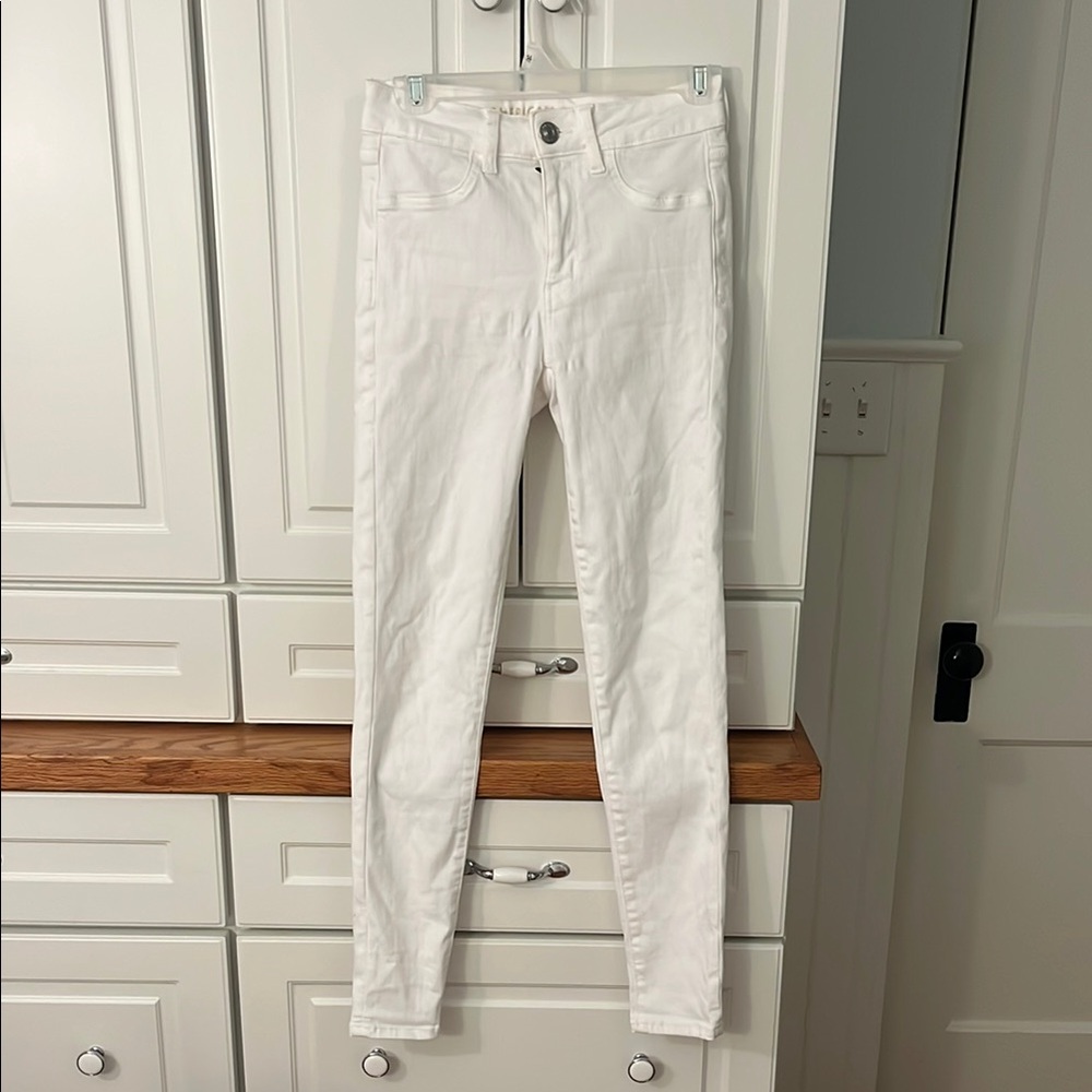 American Eagle Women's White Jeans